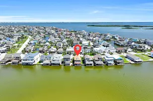 243 Isles End Rd, Tiki Island, TX 77554 - Photo 36