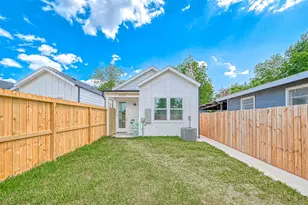 9316 Arledge St, Houston, TX 77075 - Photo 10