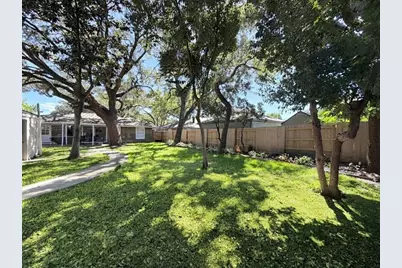 8210 Buffalo Speedway, Houston, TX 77025 - Photo 28