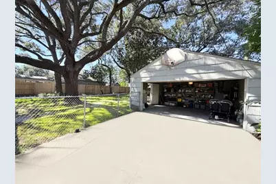 8210 Buffalo Speedway, Houston, TX 77025 - Photo 26