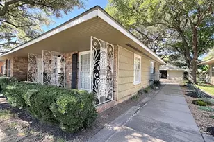 8210 Buffalo Speedway, Houston, TX 77025 - Photo 28