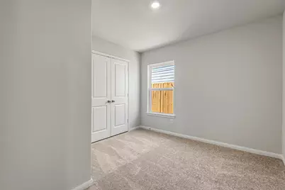 8208 Sunberry Shadow Drive, Houston, TX 77016 - Photo 10