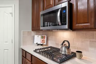 14702 Ramblebrook Ln, Humble, TX 77396 - Photo 18