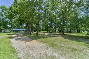 1440 Lakeside Dr, Huntsville, TX 77320 - Photo 24