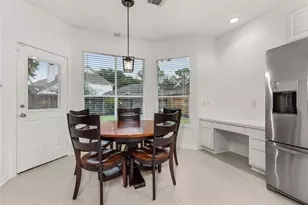 8410 Castle Pond Ct, Houston, TX 77095 - Photo 20