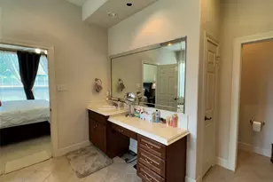 3606 Quiet Meadow Ct E, Manvel, TX 77578 - Photo 16