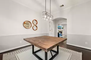 2833 Shadow Woods Ct, Houston, TX 77043 - Photo 12