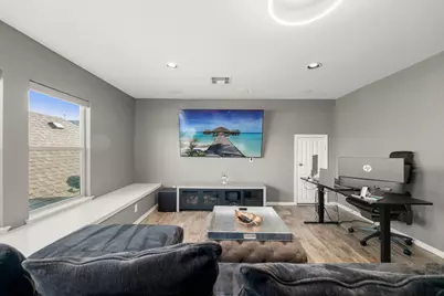 2833 Shadow Woods Court, Houston, TX 77043 - Photo 30