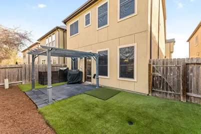 2833 Shadow Woods Court, Houston, TX 77043 - Photo 36