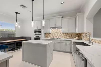 2833 Shadow Woods Court, Houston, TX 77043 - Photo 8