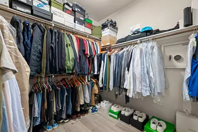 2833 Shadow Woods Court, Houston, TX 77043 - Photo 24