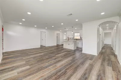 6027 Kenilwood Drive, Houston, TX 77033 - Photo 30