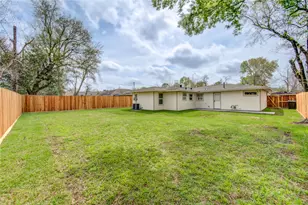 6027 Kenilwood Dr, Houston, TX 77033 - Photo 44