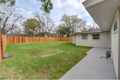 6027 Kenilwood Drive, Houston, TX 77033 - Photo 42