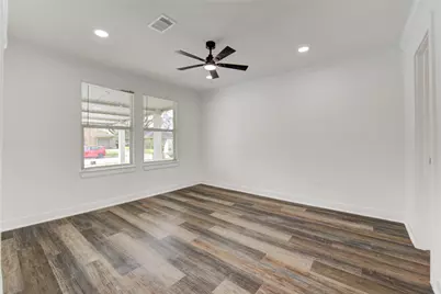 6027 Kenilwood Drive, Houston, TX 77033 - Photo 20