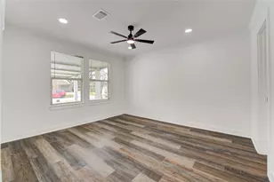 6027 Kenilwood Dr, Houston, TX 77033 - Photo 20