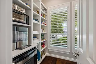 7215 Blandford Ln, Houston, TX 77055 - Photo 18