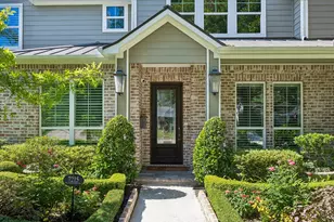 7215 Blandford Ln, Houston, TX 77055 - Photo 1