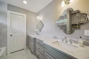 7215 Blandford Ln, Houston, TX 77055 - Photo 32