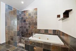 94 Drew St, Houston, TX 77006 - Photo 18