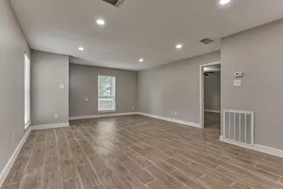 88 W White Willow Circle, The Woodlands, TX 77381 - Photo 8
