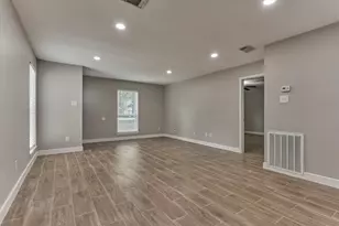 88 W White Willow Cir, The Woodlands, TX 77381 - Photo 8