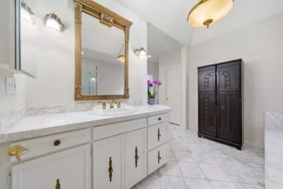 15814 Fleetwood Oaks Drive, Houston, TX 77079 - Photo 22