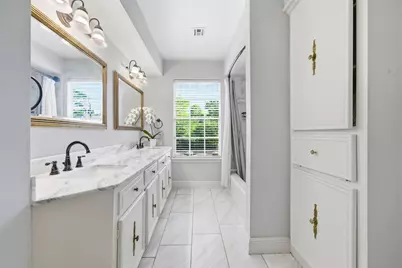 15814 Fleetwood Oaks Drive, Houston, TX 77079 - Photo 26