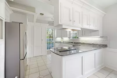 15814 Fleetwood Oaks Drive, Houston, TX 77079 - Photo 14