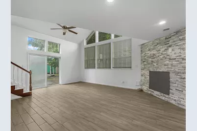5747 Fontenelle Drive, Houston, TX 77035 - Photo 8