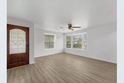5747 Fontenelle Drive, Houston, TX 77035 - Photo 4