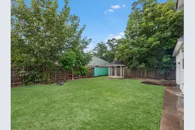 5747 Fontenelle Drive, Houston, TX 77035 - Photo 20