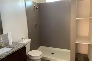 206 Cosmos St, Houston, TX 77009 - Photo 6