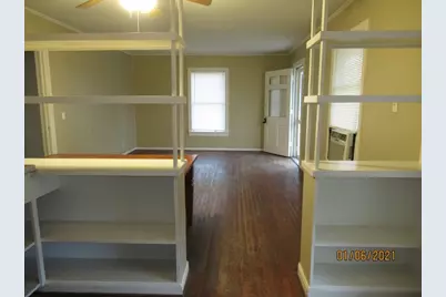 318 Circle Way Street, Lake Jackson, TX 77566 - Photo 8