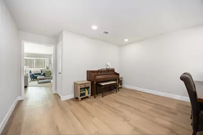 12119 Spring Grove Drive, Houston, TX 77099 - Photo 4