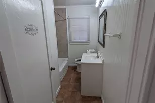 2211 Ella Blvd, Houston, TX 77008 - Photo 6
