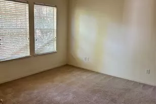 16 Scarlet Woods Ct, The Woodlands, TX 77380 - Photo 10