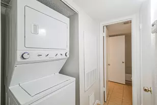 11983 Bob White Dr, Houston, TX 77035 - Photo 18