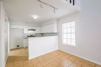 11983 Bob White Drive #17-852, Houston, TX 77035 - Photo 8