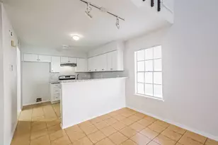 11983 Bob White Dr, Houston, TX 77035 - Photo 8