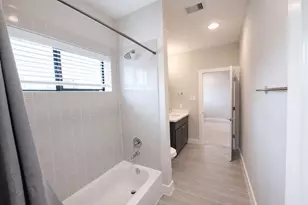 10806 Warwana Rd, Houston, TX 77043 - Photo 20
