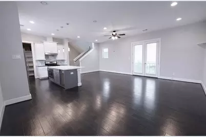 10806 Warwana Road #C, Houston, TX 77043 - Photo 4