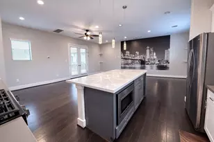 10806 Warwana Rd, Houston, TX 77043 - Photo 6