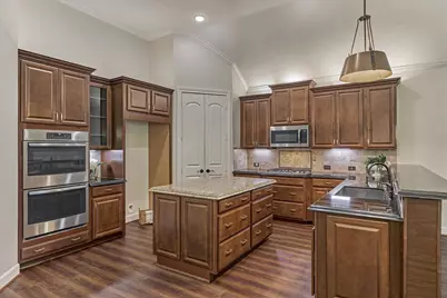 11 S Sandbells Park Lane, Montgomery, TX 77316 - Photo 14