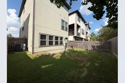 10707 Centre Forest Drive, Houston, TX 77043 - Photo 20