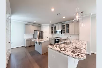 10707 Centre Forest Drive, Houston, TX 77043 - Photo 2