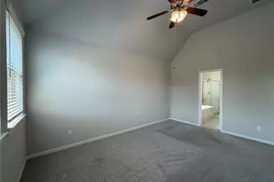 10707 Centre Forest Dr, Houston, TX 77043 - Photo 4