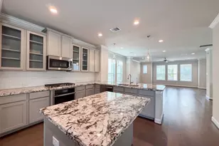 10707 Centre Forest Dr, Houston, TX 77043 - Photo 8