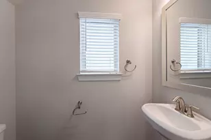 10707 Centre Forest Dr, Houston, TX 77043 - Photo 18