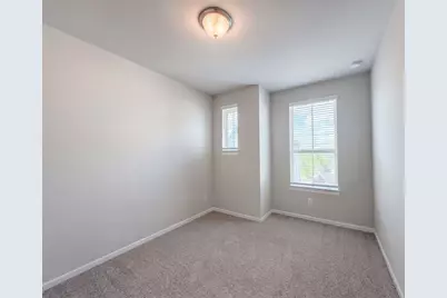 10707 Centre Forest Drive, Houston, TX 77043 - Photo 12
